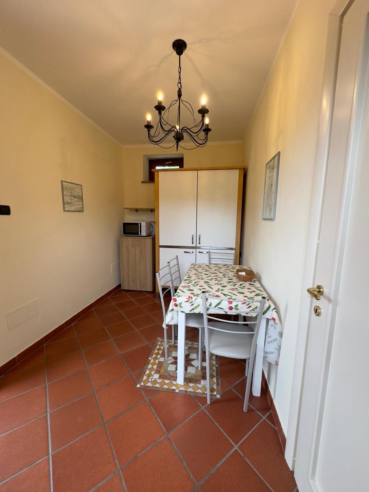 Locanda Osteria La Milonga Agliano Terme Exterior photo
